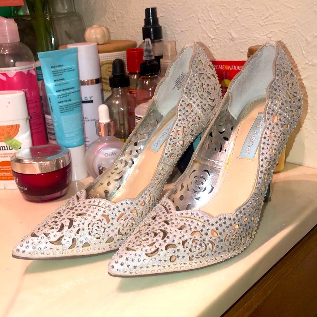 Blue By Betsey Johnson Crystals Encrusted Pointy Toe Blue Bottoms
